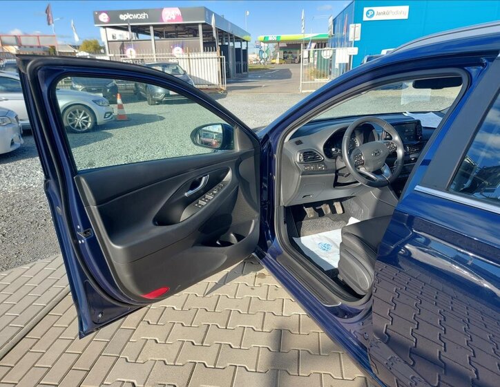 Hyundai i30 Kombi 1,6 l 85 kw