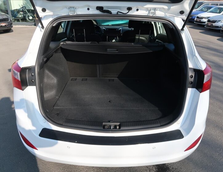 Hyundai i30 Kombi 1,6 l 88 kw