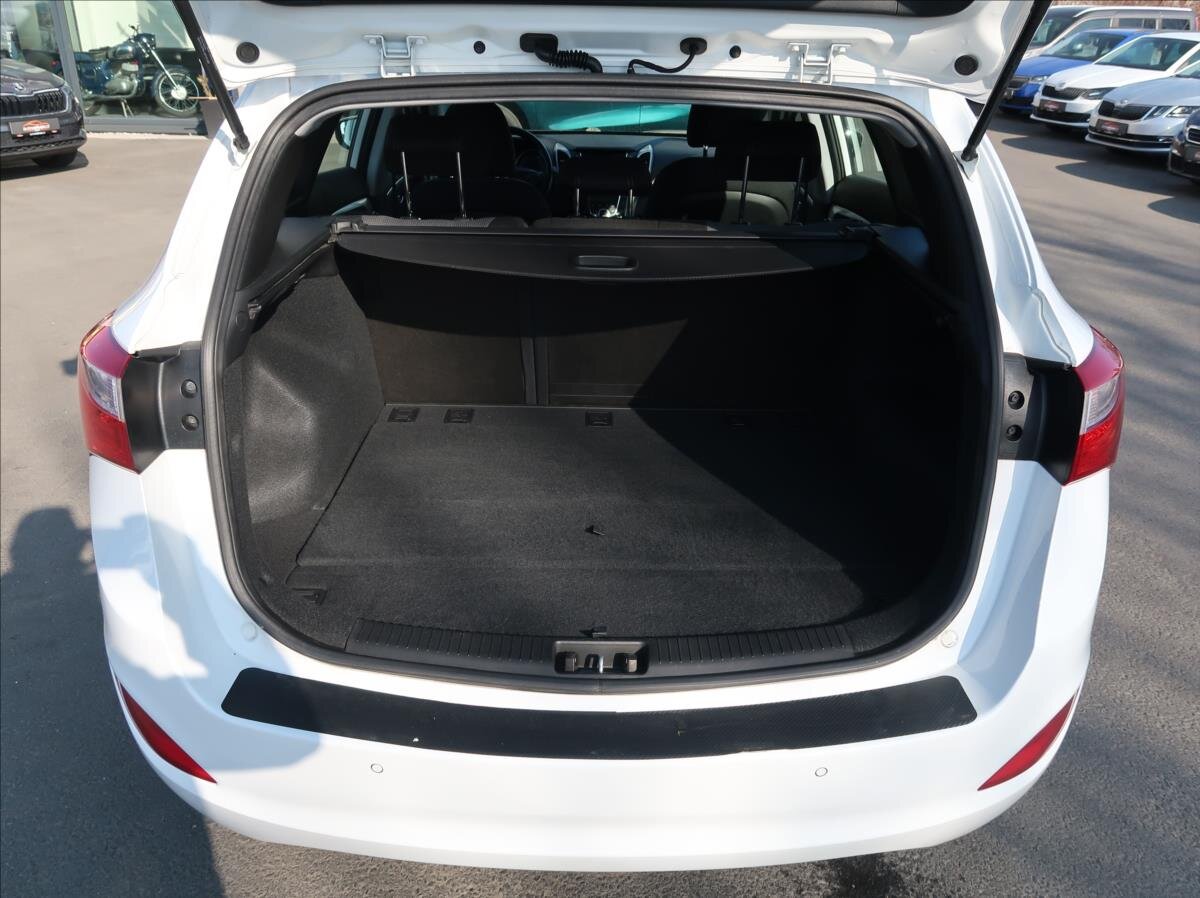 Hyundai i30 Kombi 1,6 l 88 kw