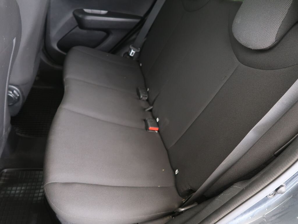 Toyota Aygo Hatchback 998,0 53 kw