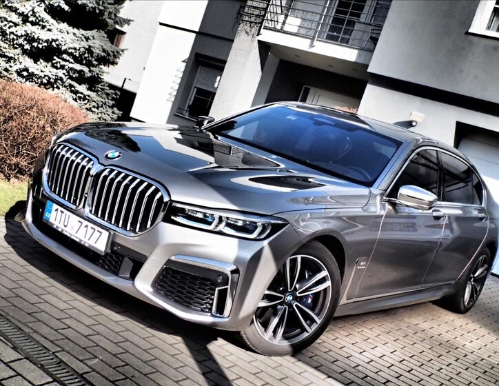 BMW Řada 7 Sedan / Limuzína 3,0 l 294 kw