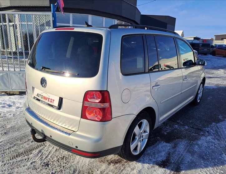 Volkswagen Touran 3