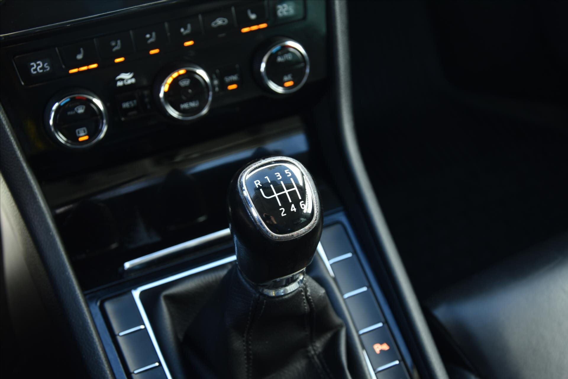 Škoda Superb Liftback 2,0 l 110 kw