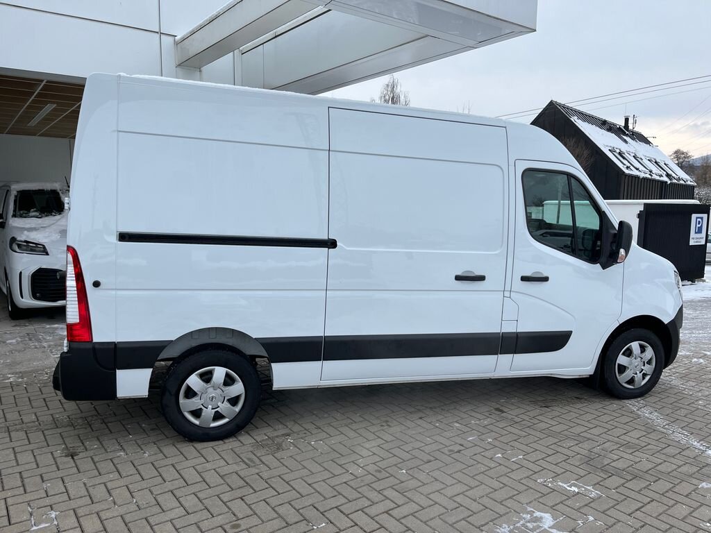 Nissan Interstar Skříň 2,3 l 100 kw