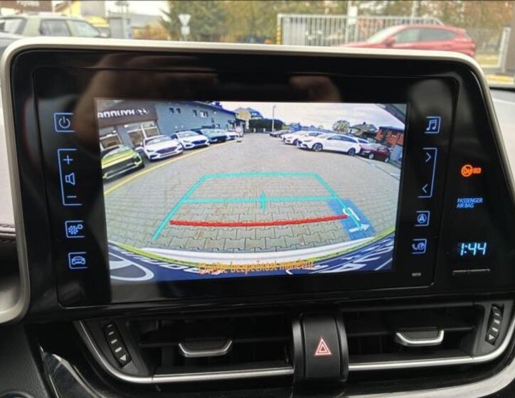 Toyota C-HR SUV 1,2 l 85 kw