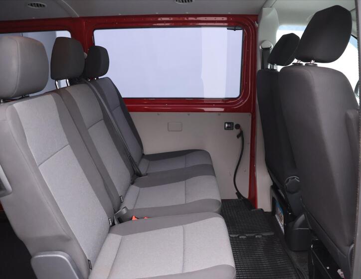 Volkswagen Transporter 13