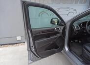 Jeep Grand Cherokee 30