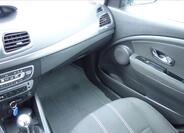 Renault Fluence 32