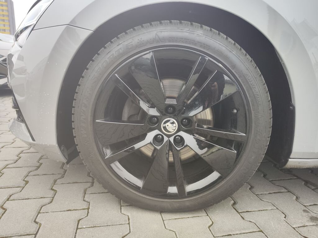 Škoda Superb Kombi 2,0 l 140 kw