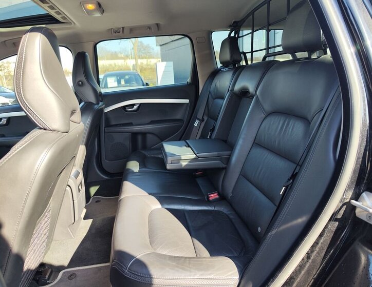 Volvo XC70 Kombi 2,4 l 158 kw