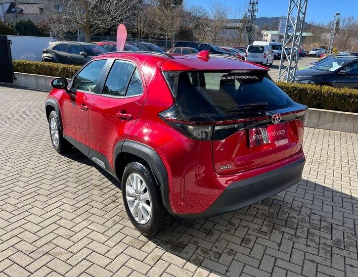 Toyota Yaris Cross SUV / Terénní 1,5 l 68 kw