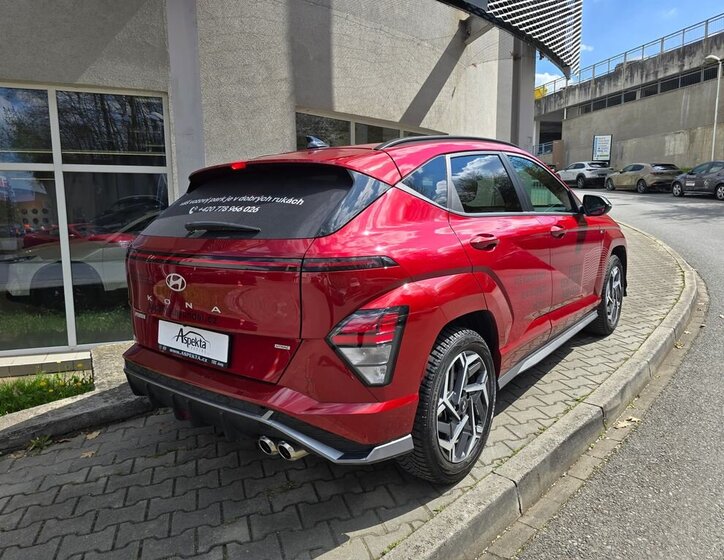 Hyundai Kona SUV / Terénní 1,6 l 125 kw