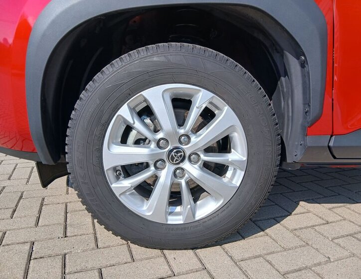 Toyota Yaris Cross SUV / Terénní 1,5 l 68 kw