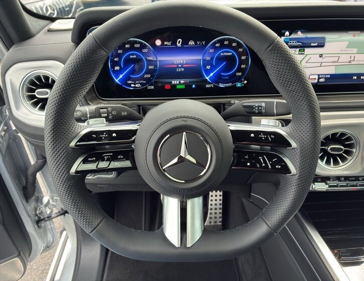 Mercedes-Benz Třídy G SUV / Terénní 0,0 432 kw
