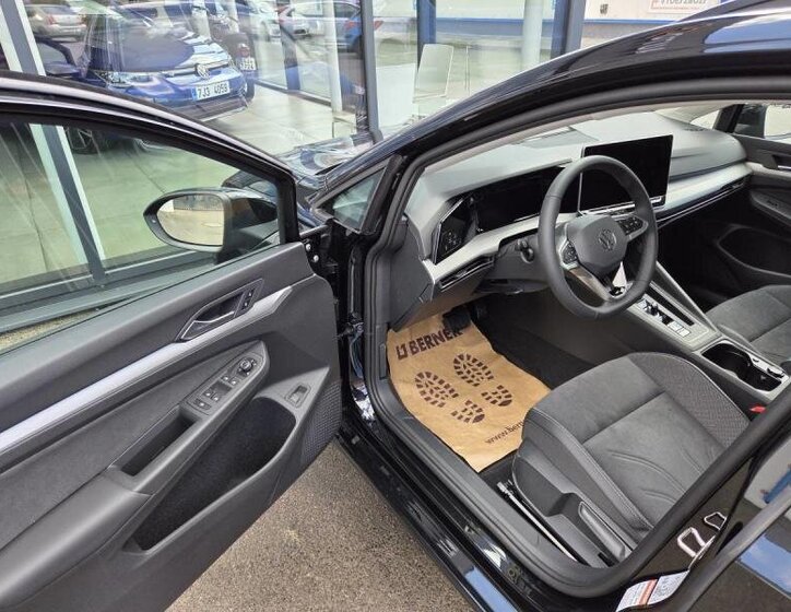 Volkswagen Golf Kombi 2,0 l 110 kw