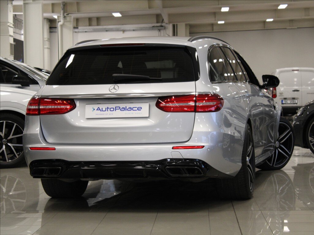 Mercedes-Benz Třídy E