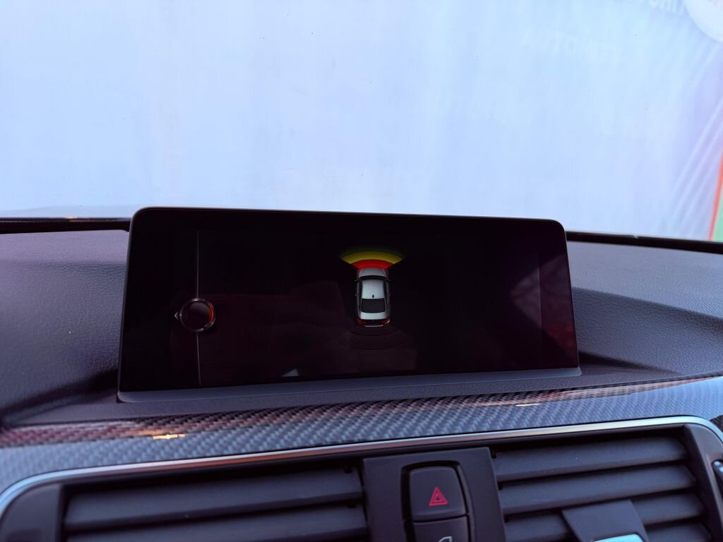 BMW M4 Kupé 3,0 l 317 kw