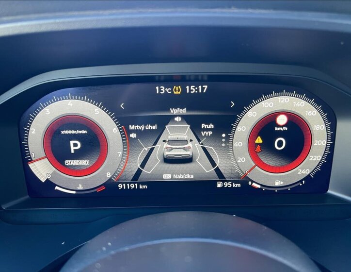 Nissan Qashqai SUV / Terénní 1,3 l 116 kw