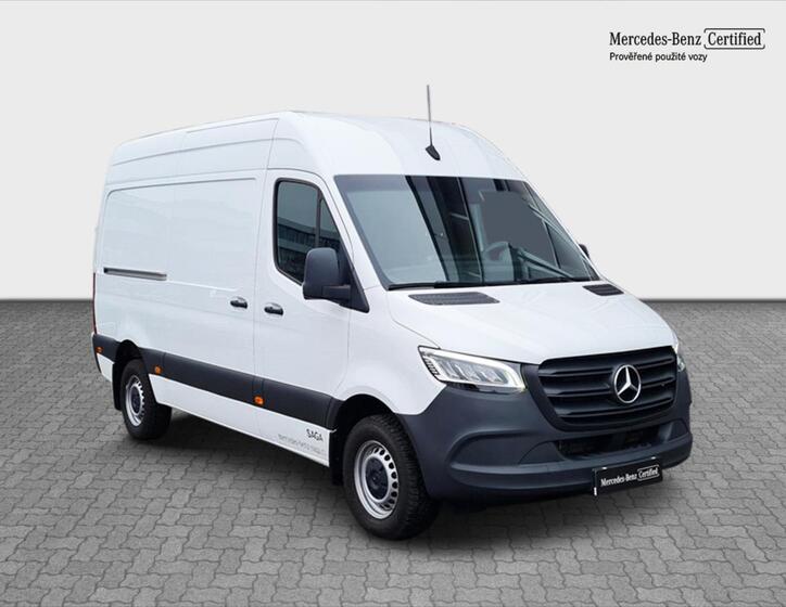 Mercedes-Benz Sprinter 7