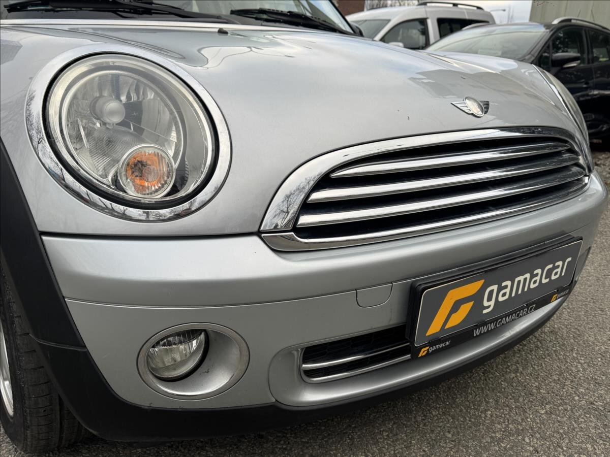 Mini Cooper Hatchback 1,6 l 88 kw