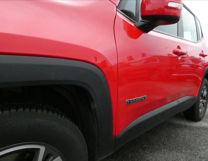 Jeep Renegade SUV / Terénní 1,3 l 111 kw