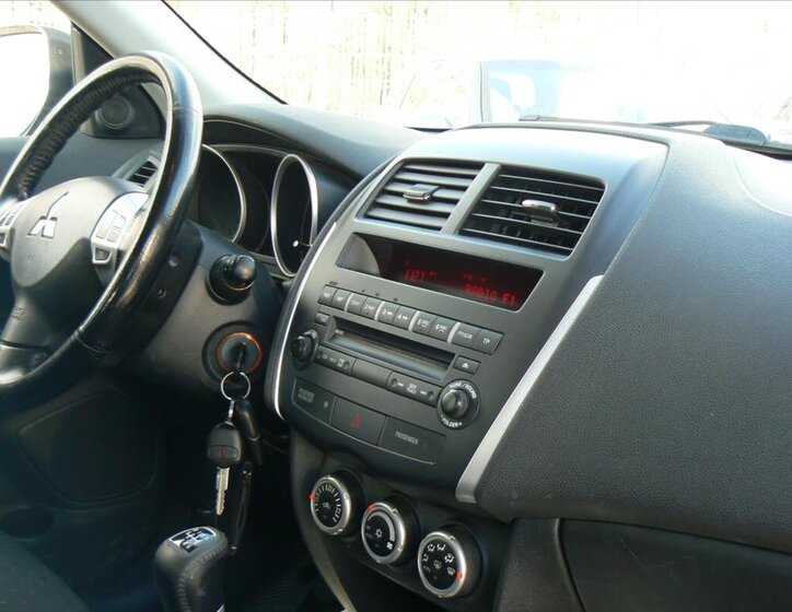 Mitsubishi ASX SUV 1,8 l 110 kw