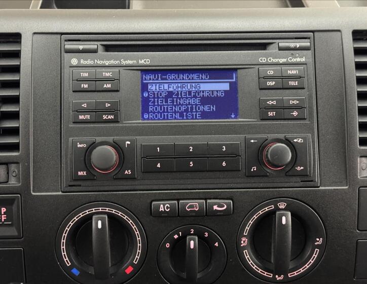 Volkswagen Caravelle 12