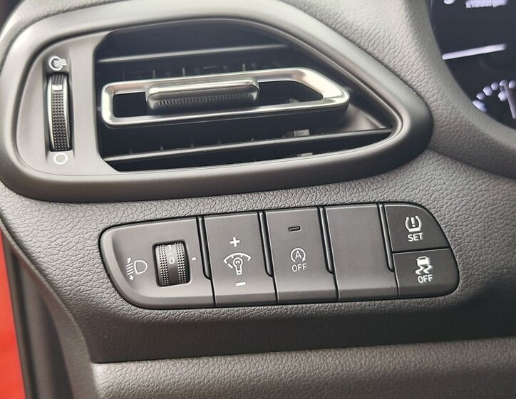 Hyundai i30 Kombi 998,0 88 kw