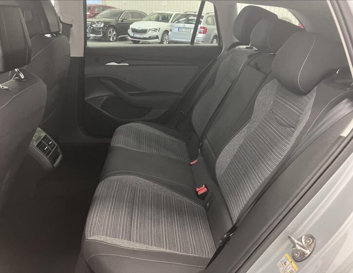 Škoda Superb Kombi 2,0 l 110 kw