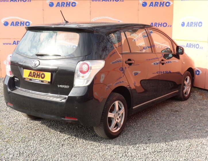 Toyota Verso MPV 1,6 l 97 kw