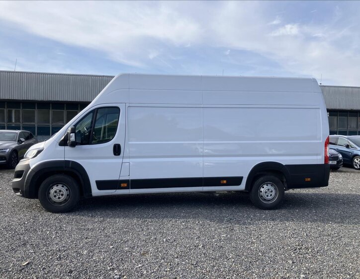 Peugeot Boxer Skříň 2,2 l 121 kw