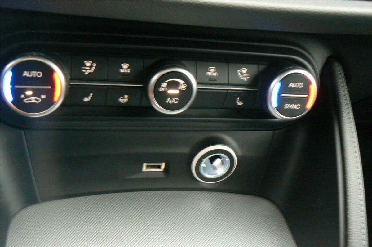 Alfa Romeo Stelvio SUV 2,1 l 154 kw