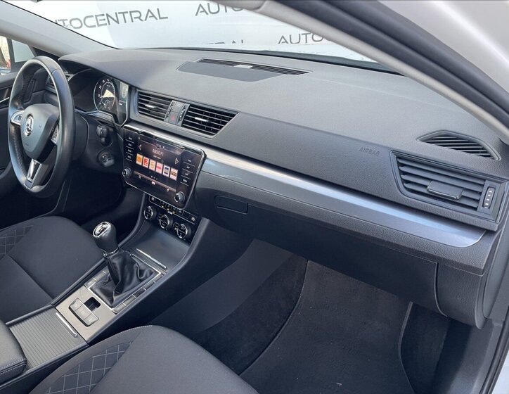 Škoda Superb Kombi 1,4 l 92 kw