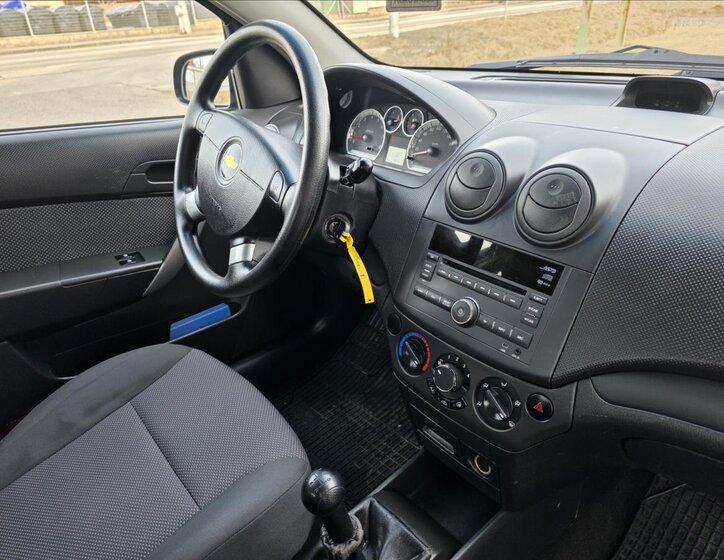 Chevrolet Aveo 25