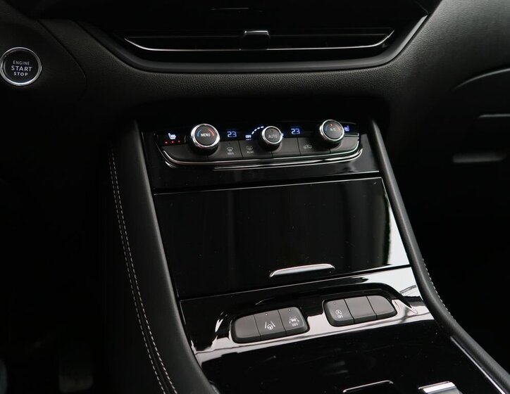 Opel Grandland SUV 1,2 l 96 kw