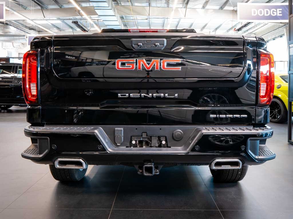 GMC Sierra Pick-up 6,2 l 313 kw