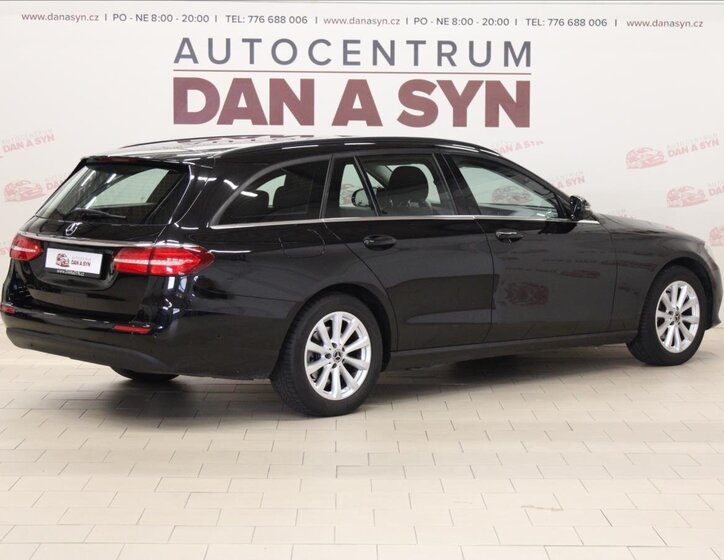 Mercedes-Benz Třídy E 4