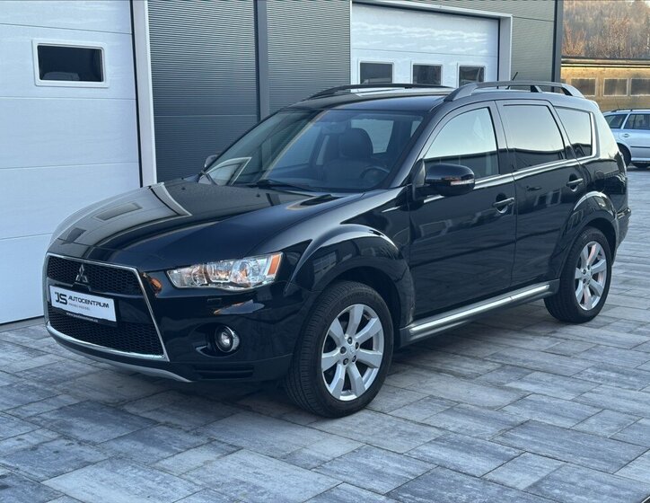 Mitsubishi Outlander SUV / Terénní 2,3 l 130 kw