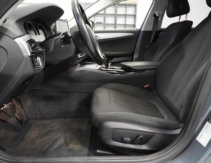 BMW Řada 5 Kombi 2,0 l 140 kw