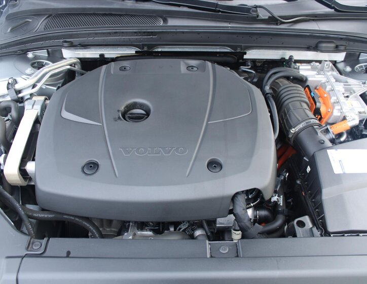 Volvo V90 Kombi 2,0 l 288 kw