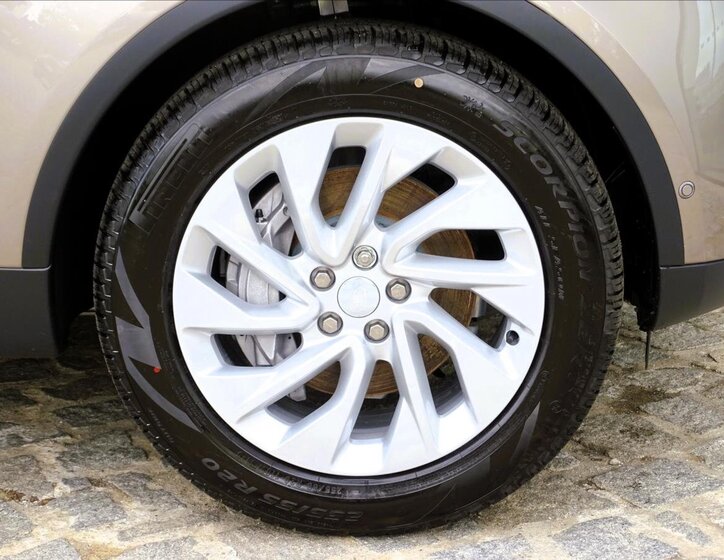 Land Rover Discovery SUV 3,0 l 184 kw