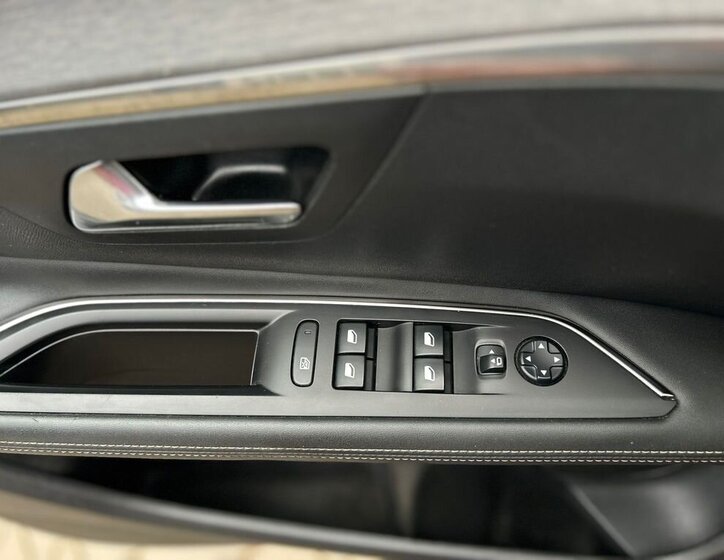 Peugeot 3008 SUV / Terénní 2,0 l 130 kw