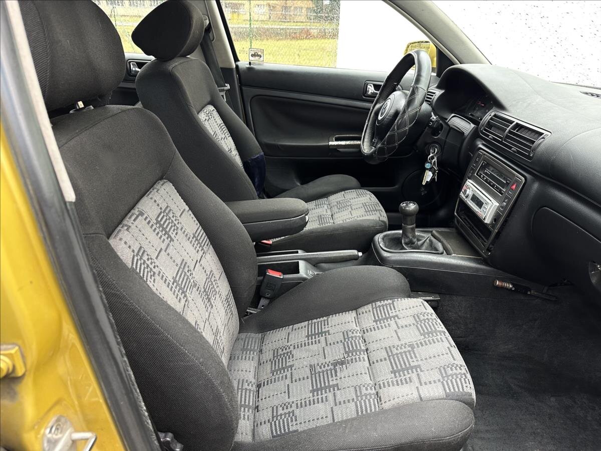 Volkswagen Passat Sedan / Limuzína 1,9 l 81 kw
