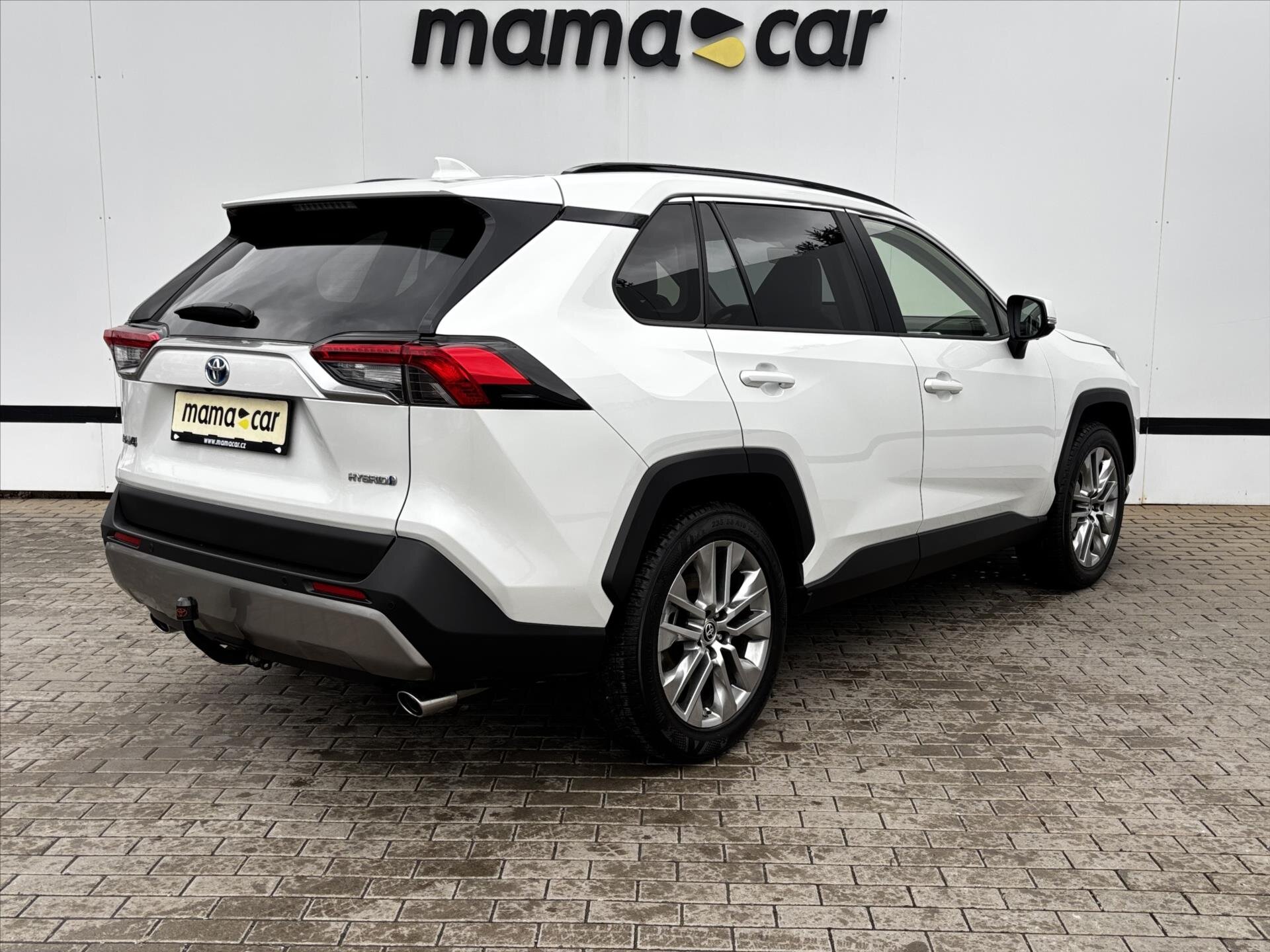 Toyota RAV4 SUV / Terénní 2,5 l 131 kw