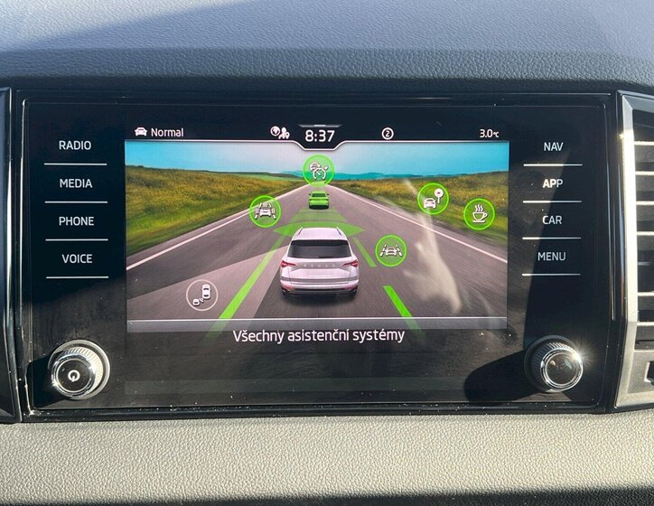 Škoda Karoq SUV / Terénní 1,5 l 110 kw