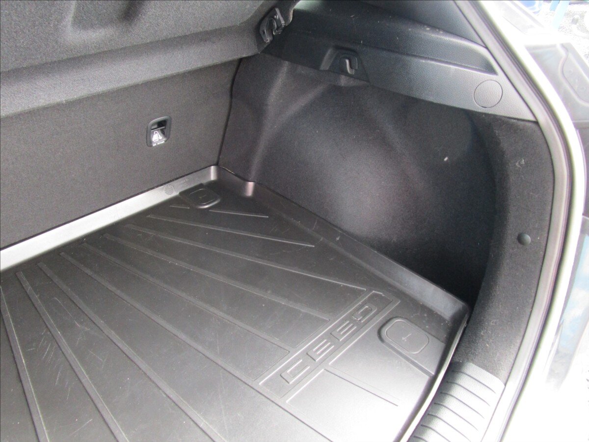 KIA Ceed Hatchback 1,4 l 103 kw