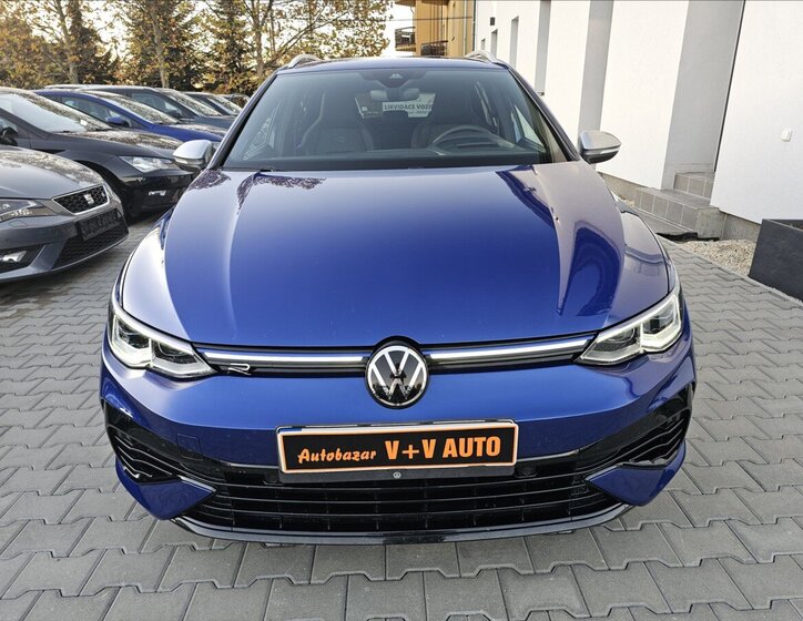 Volkswagen Golf Kombi 2,0 l 235 kw