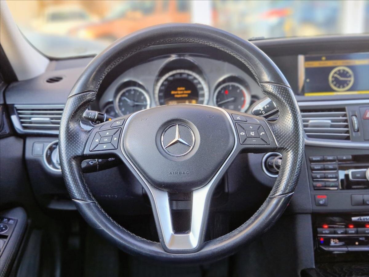 Mercedes-Benz Třídy E Sedan / Limuzína 3,0 l 195 kw