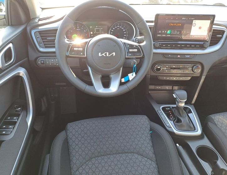 KIA Ceed 11