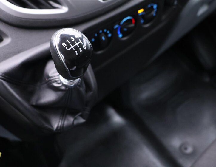 Ford Transit Skříň 2,0 l 125 kw